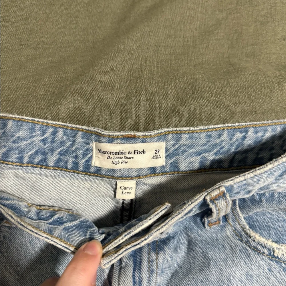 Abercrombie & Fitch Light Blue Distressed High-Rise Jean Shorts - Picture 3 of 8
